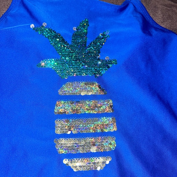 🦄6 Items for $20🦄 2 piece swimsuit - Picture 3 of 4